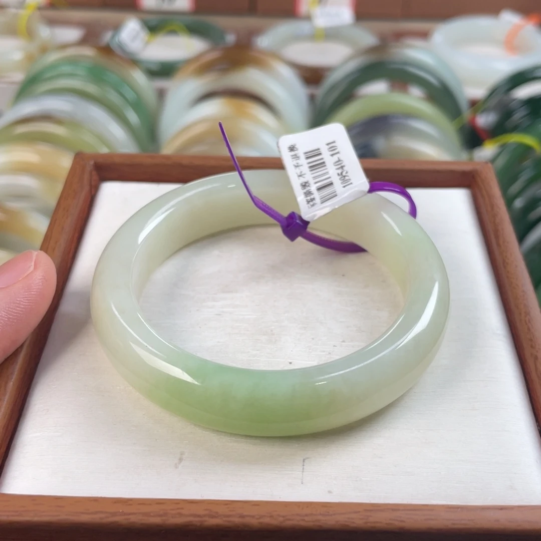 【闪购商品】和田玉手镯未镶嵌52.2