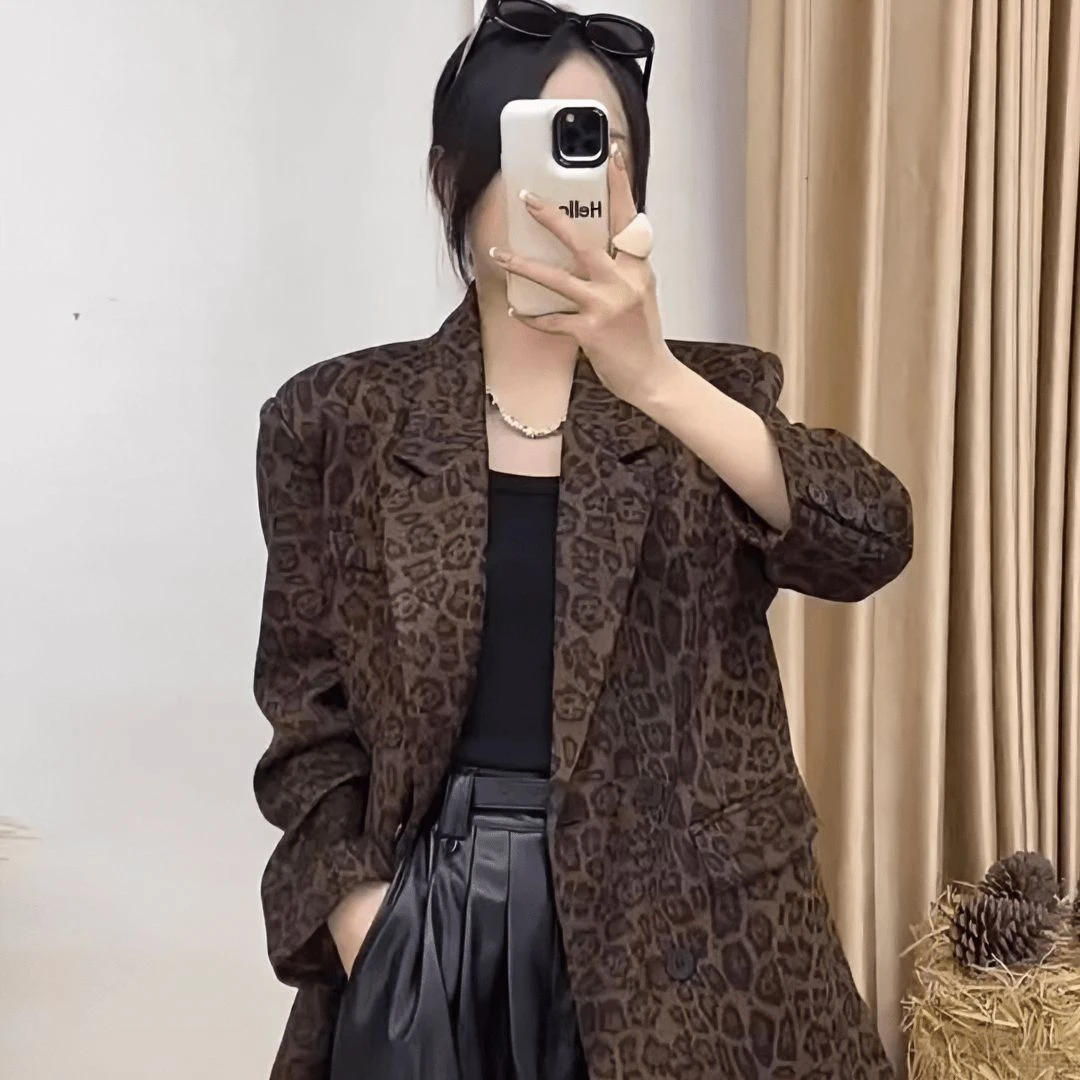 高级感豹纹西装外套女中长款秋冬新款赫本风长袖时尚休闲西服上衣