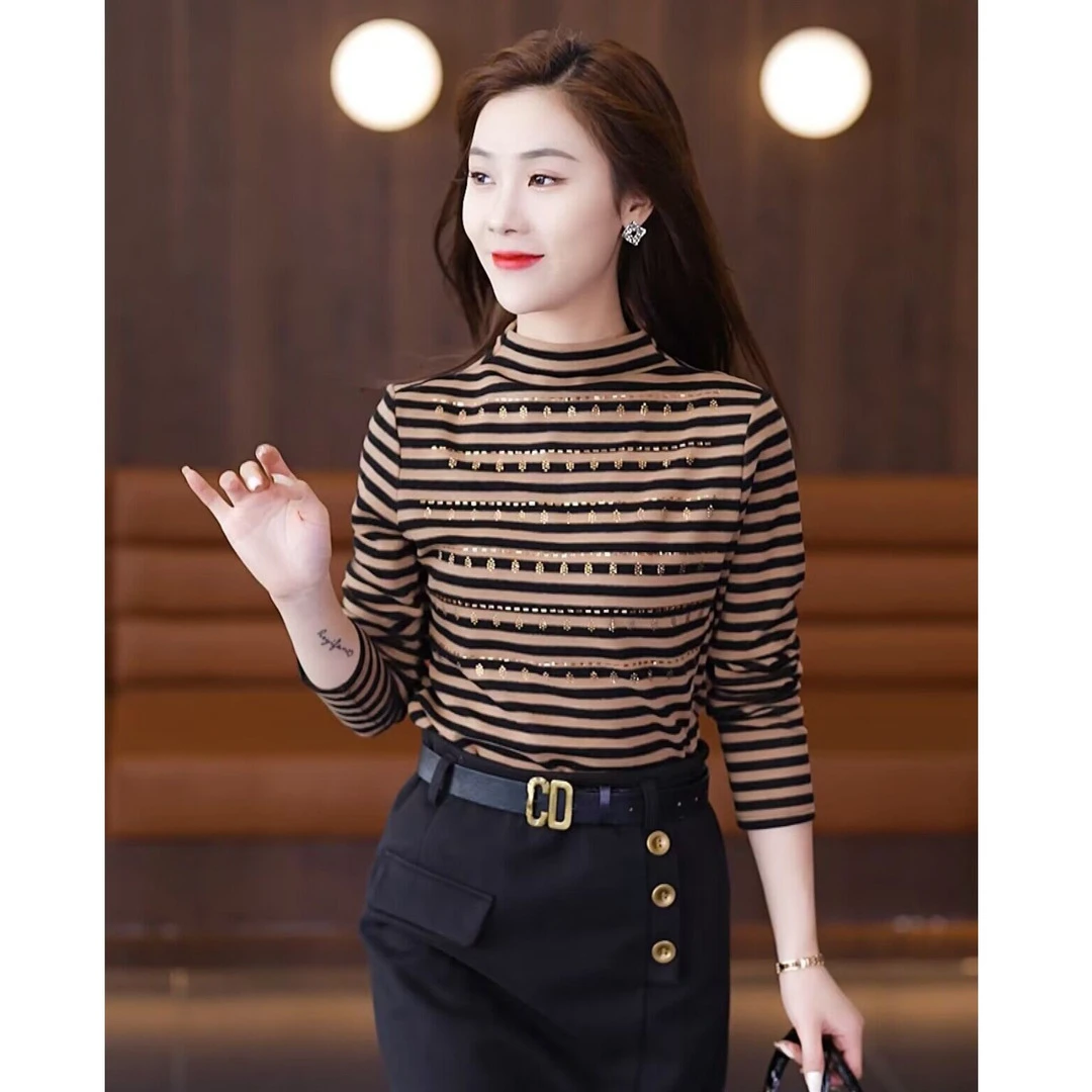 秋冬新款半高领条纹烫钻打底衫2023时尚宽松洋气内搭保暖上衣小衫