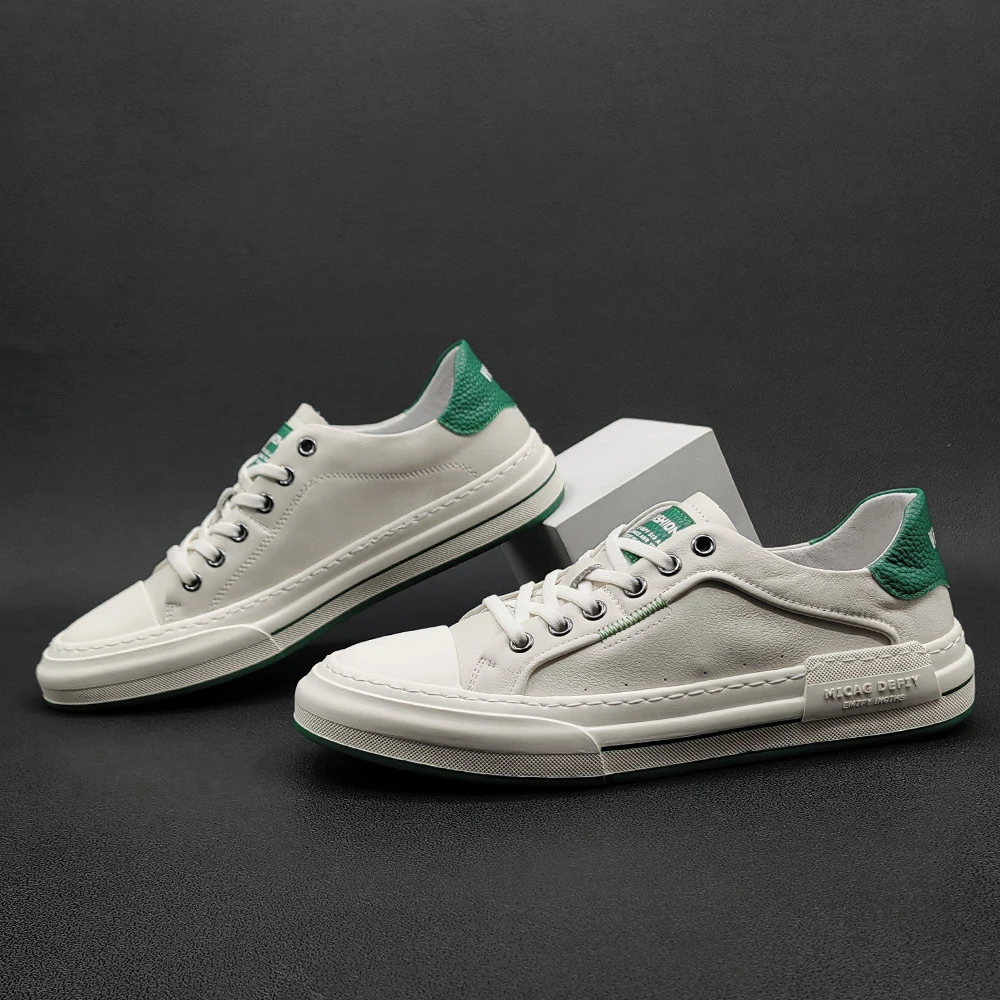 男鞋新款低帮真皮板鞋透气舒适软底百搭免系带潮流时尚运动小白鞋