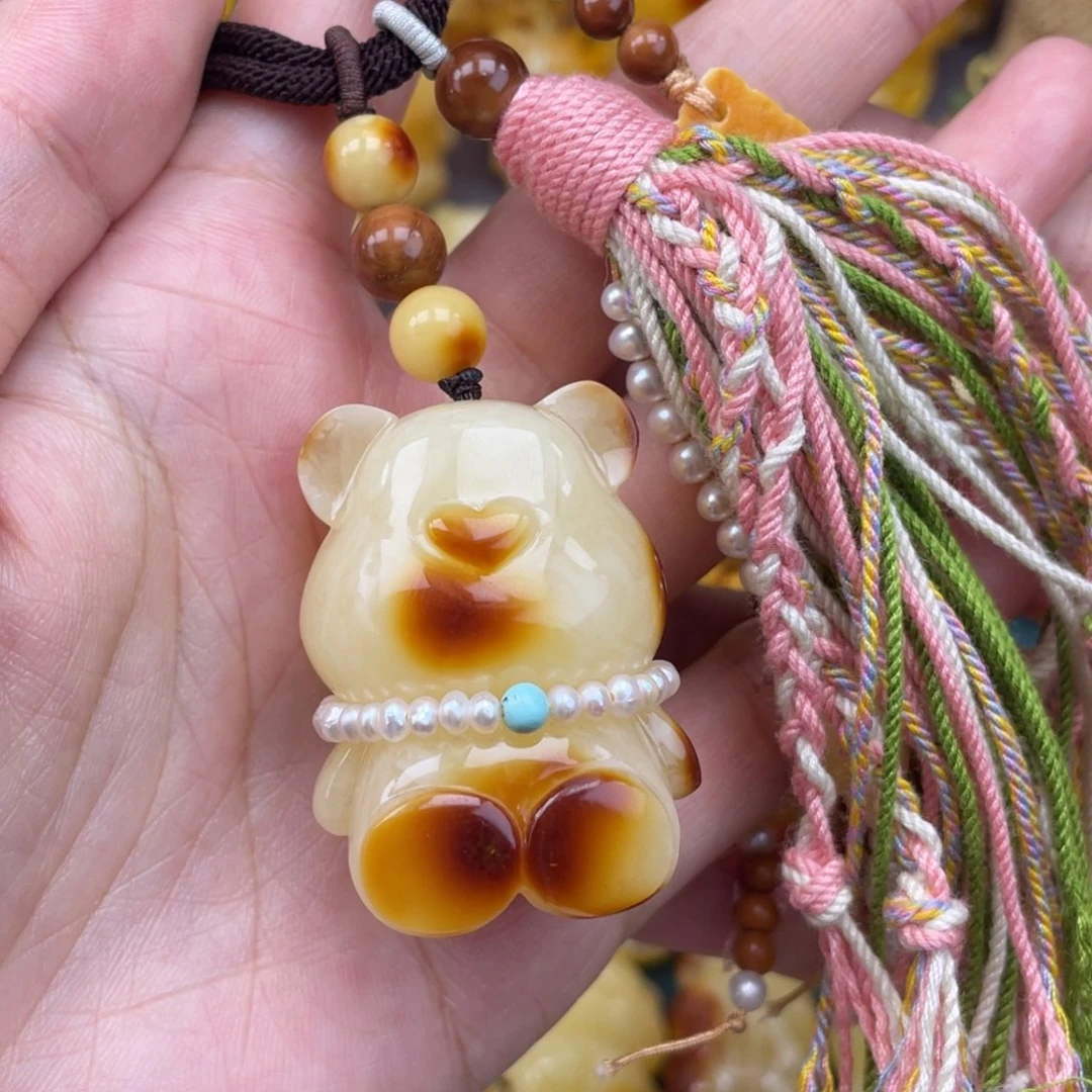 裸石琥珀未镶嵌?**凌蜜蜡