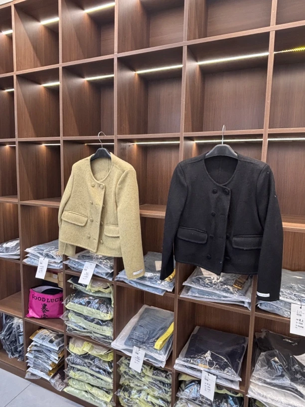 大麦家新品小香风短款大衣