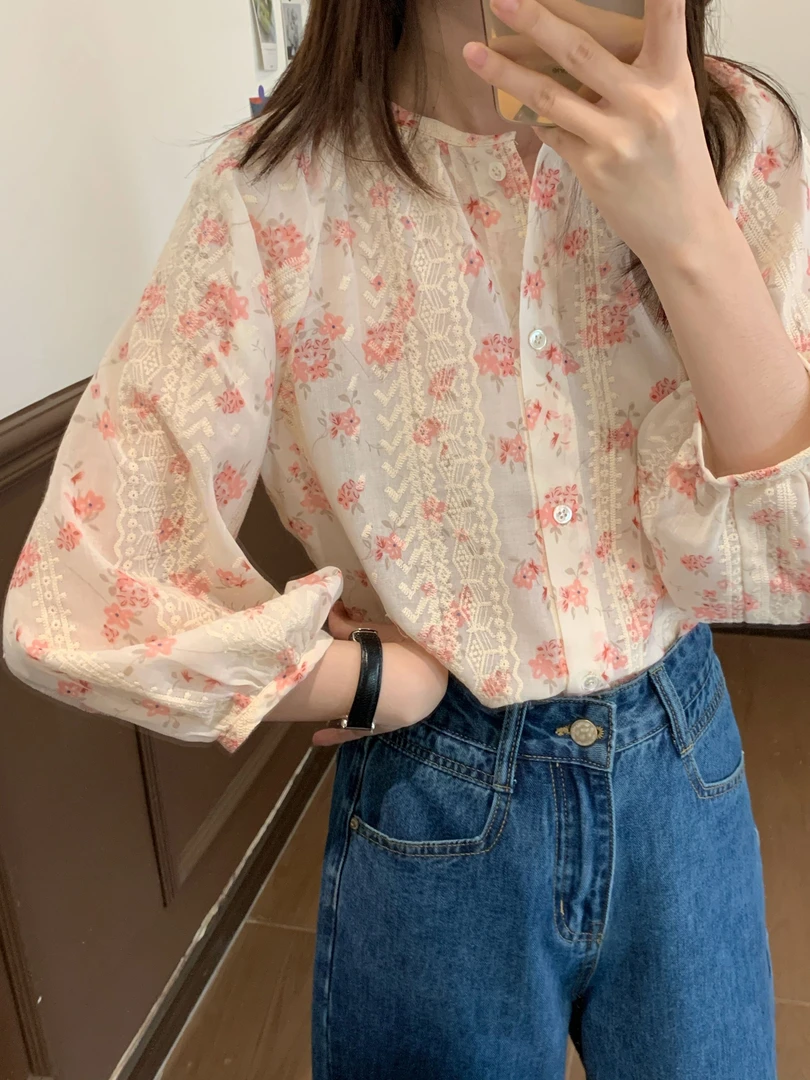 【Niche Young】女春夏时尚显瘦小众休闲百搭刺绣小衫CX20239