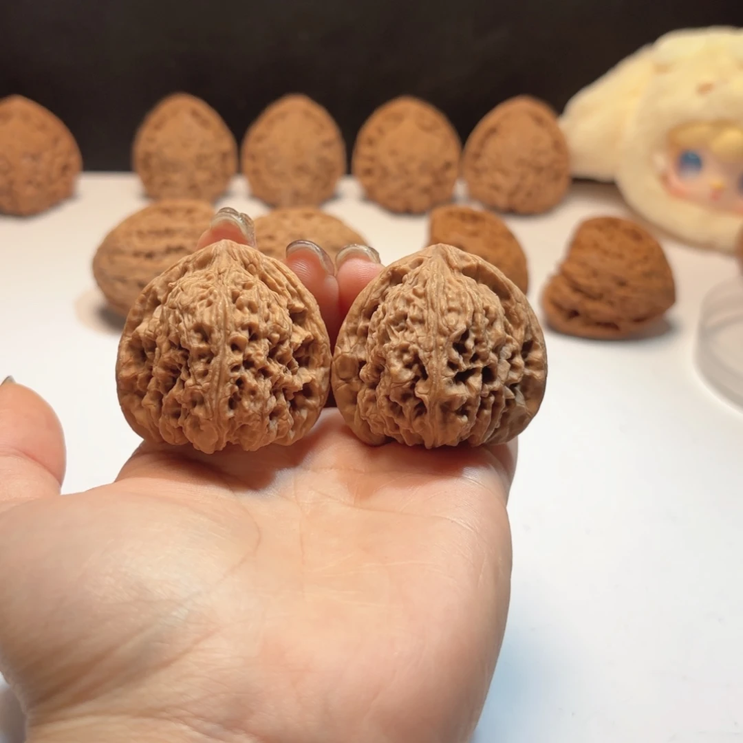 文玩核桃吊坠5号48-39-38大凹底