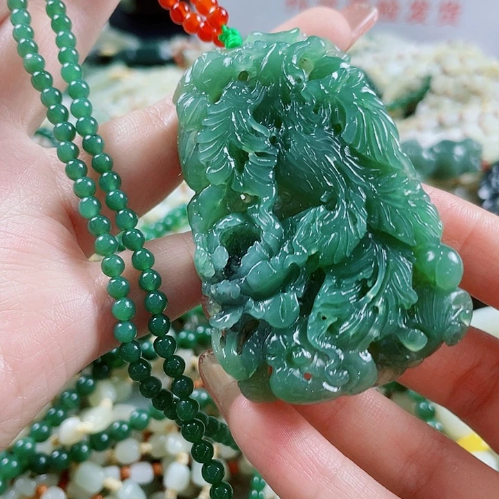颈饰未镶嵌和田玉