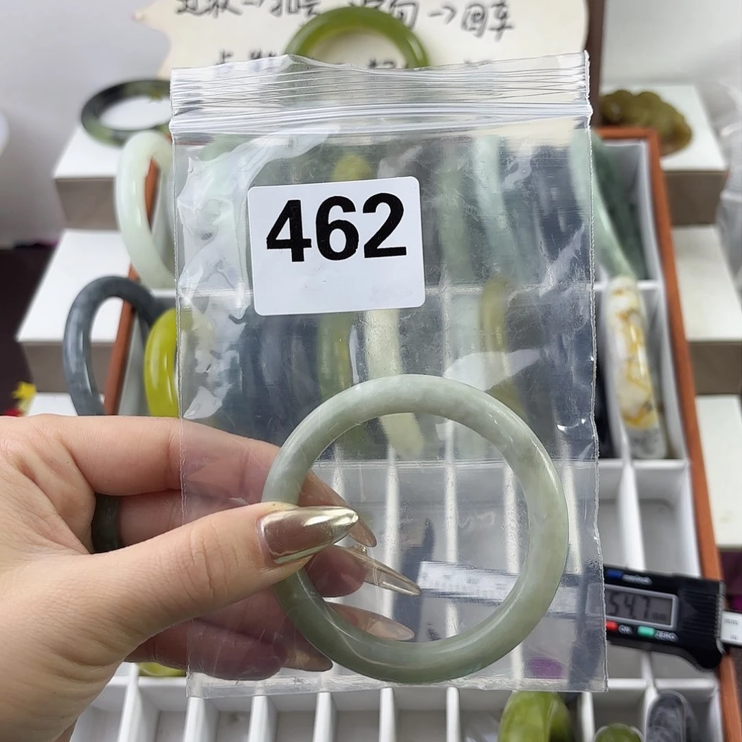 蛇纹石玉手镯未镶嵌.
