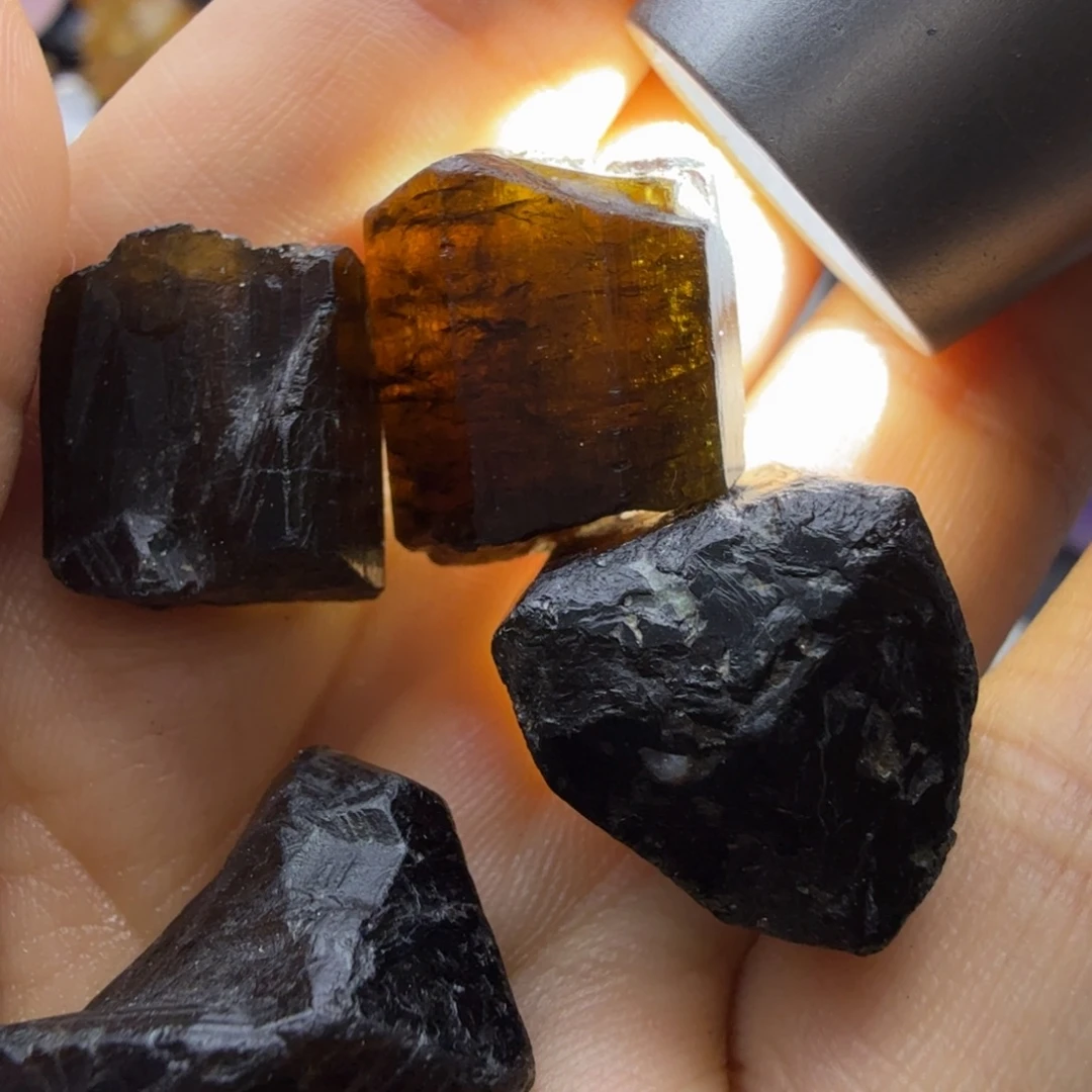 石材尼泊尔黑金福利4个