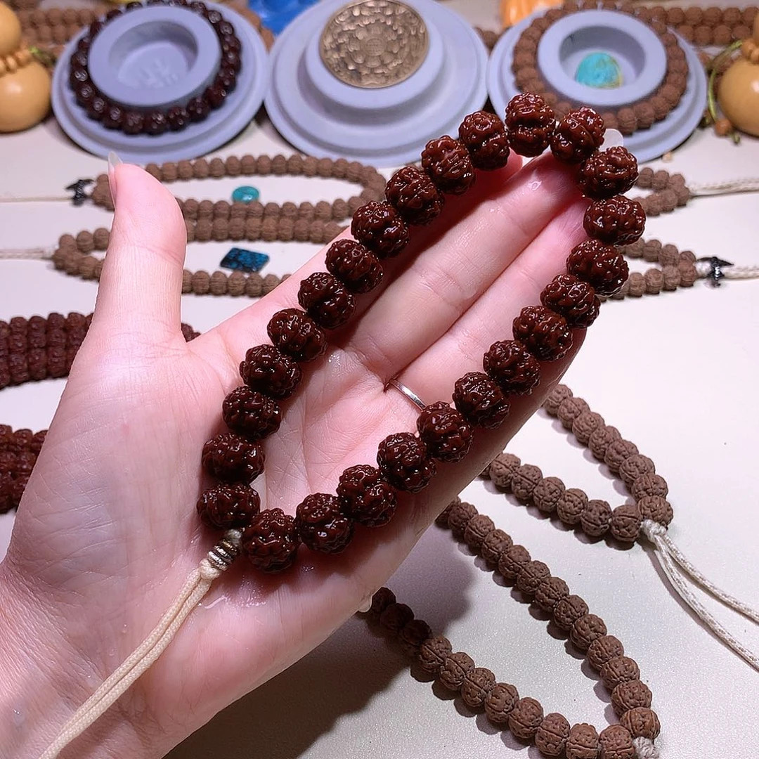 吊坠文玩核桃红方印梅花