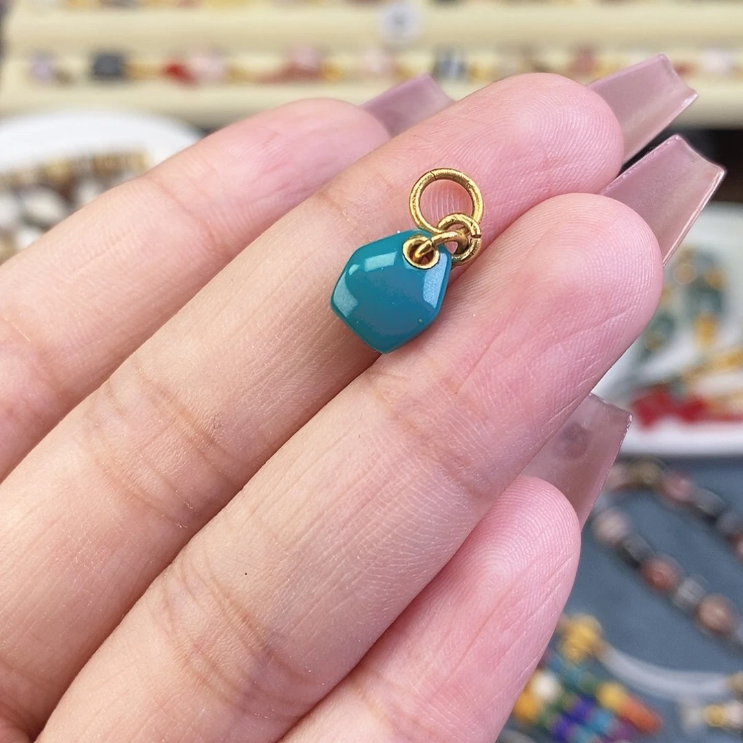 绿松石18K金镶嵌颈饰绿松提溜侧挂