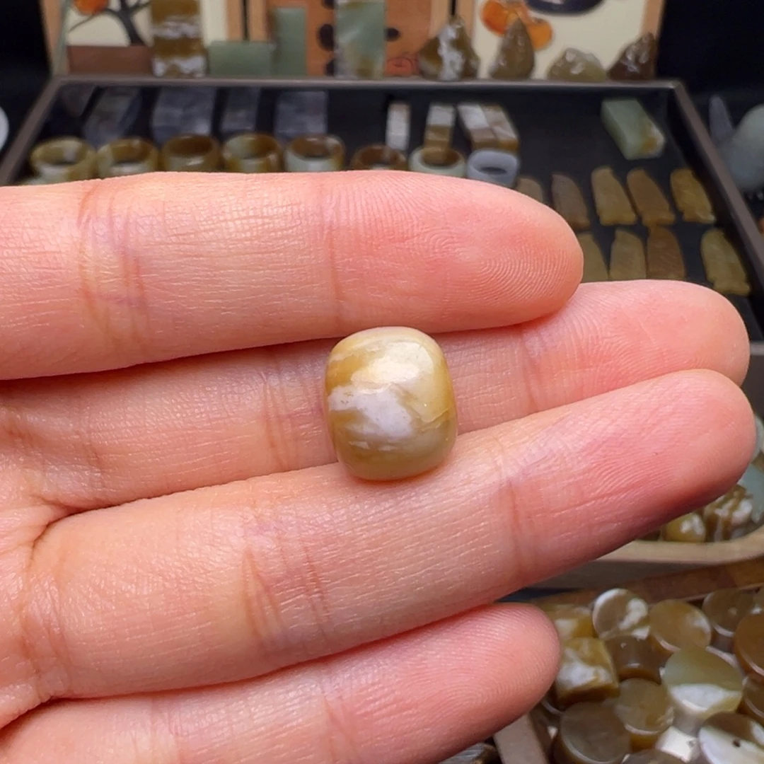 和田玉（糖玉）未镶嵌珠宝奇石微瑕福利不退换老型珠