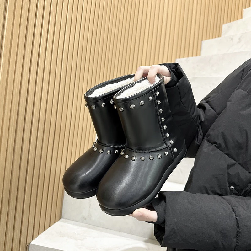 内增高6cm黑色铆钉翻边厚底中筒雪地靴女冬季加绒加厚保暖防滑棉