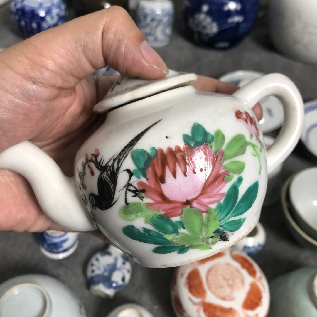 粉彩花鸟纹壶小号