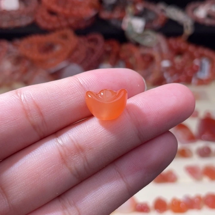 未镶嵌配饰南红玛瑙金元宝458