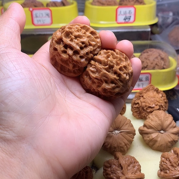 文玩核桃吊坠玄月