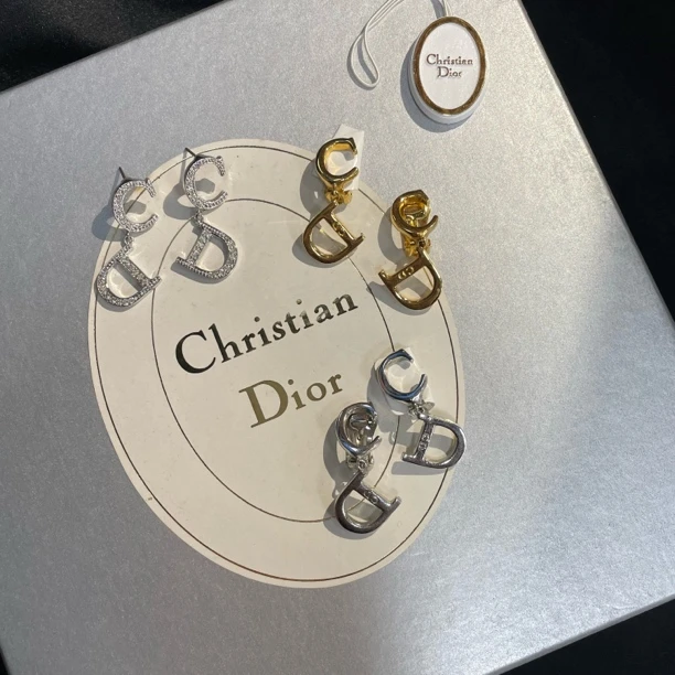95新 DIOR/迪奥 散落CD金银双色耳夹/耳钉