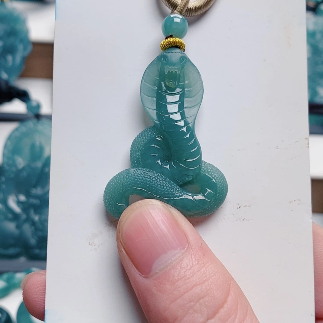 【闪购商品】翡翠颈饰未镶嵌聖**音翡翠