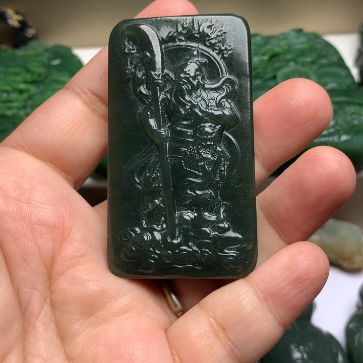 和田玉（糖玉）未镶嵌颈饰