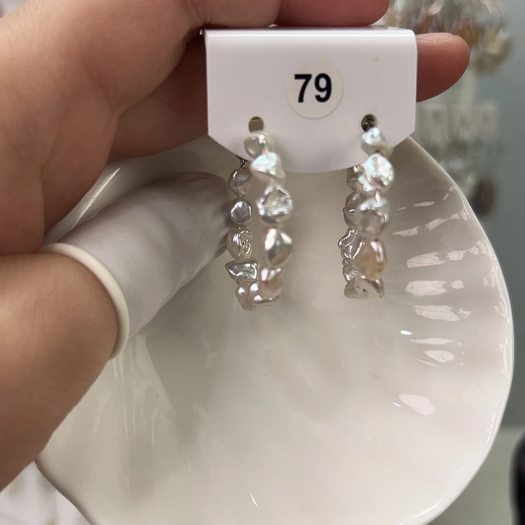 非金属巴洛克花瓣耳饰