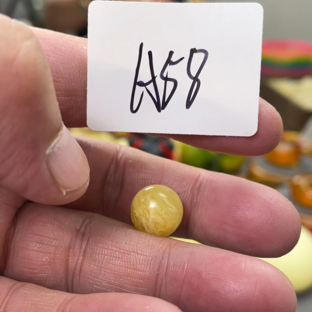 手链琥珀未镶嵌多样性发，发其中一件