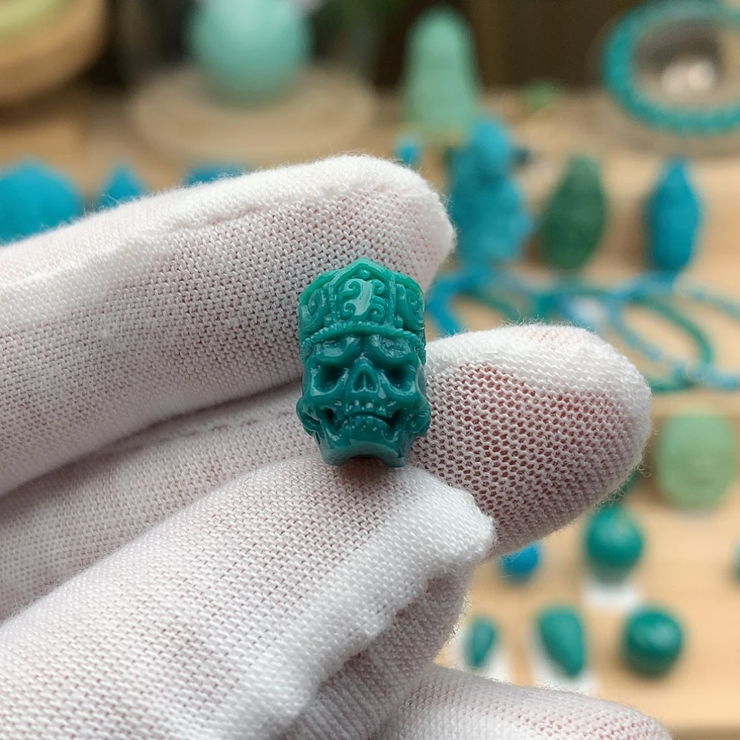 绿松石未镶嵌珠宝奇石