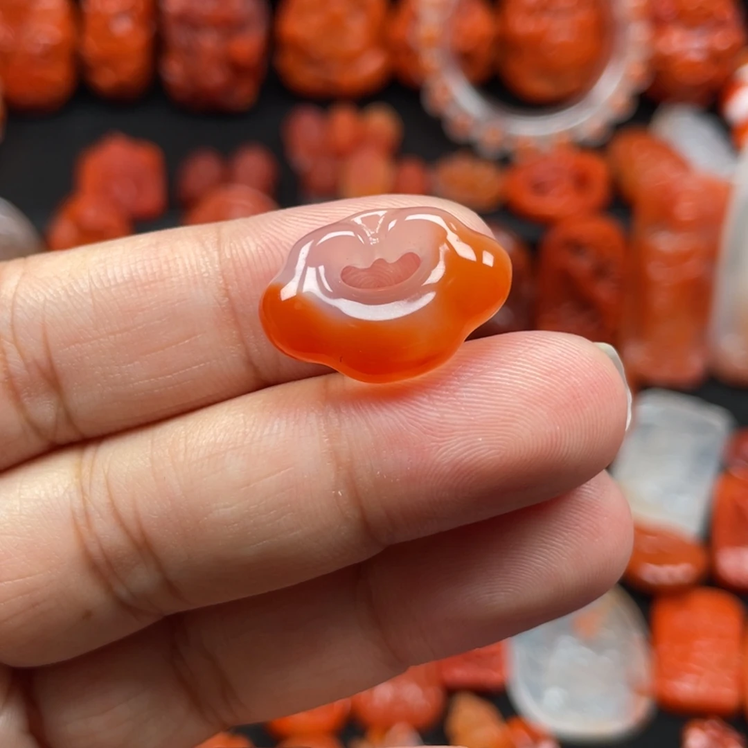 南红玛瑙未镶嵌冰飘如意