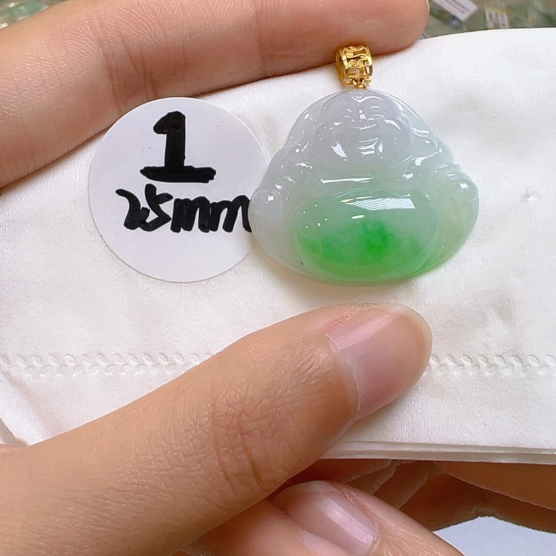 翡翠18K金镶嵌颈饰翡翠