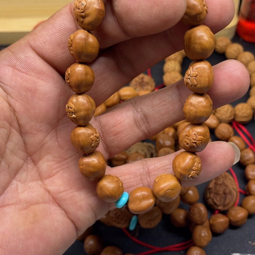 龙纹桃核横福字手串