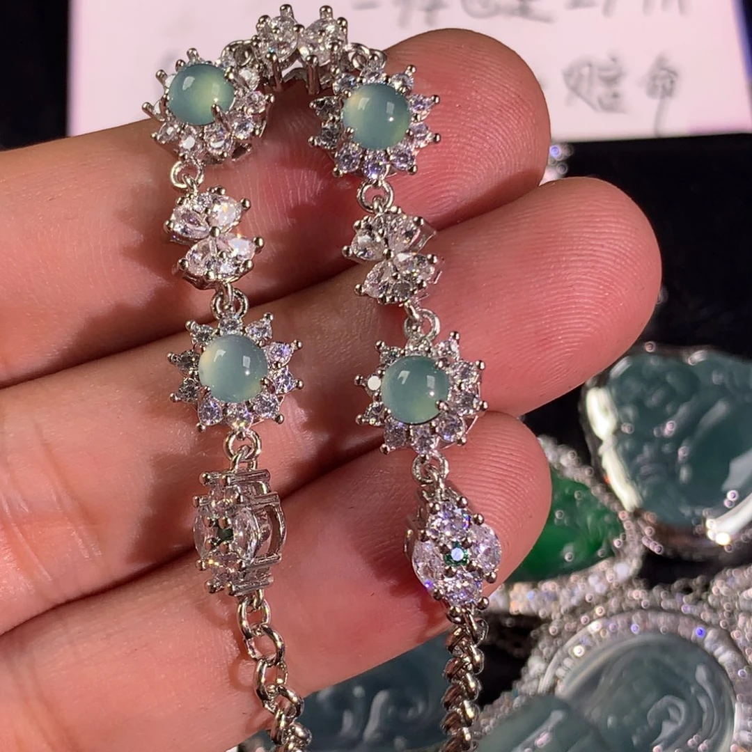 翡翠未镶嵌颈饰手链