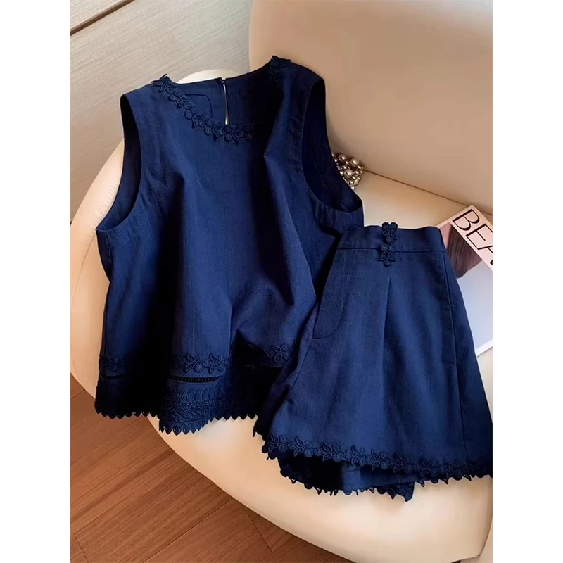 复古藏青色刺绣花边背心套装女2025夏季新款度假风显瘦休闲两件套