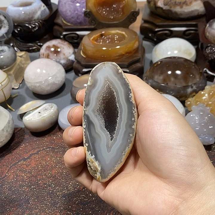 未镶嵌摆件水晶聚宝盆