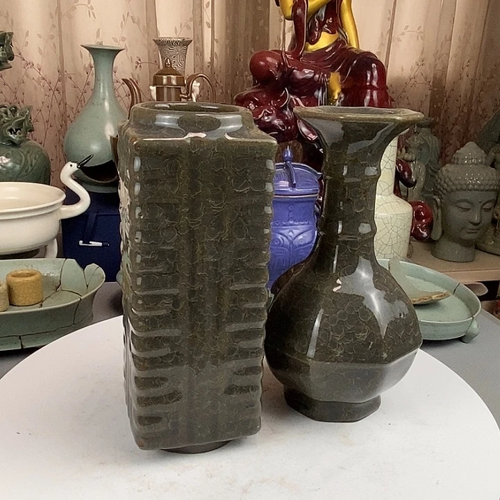 官瓷冰裂纹两件一起打包带走