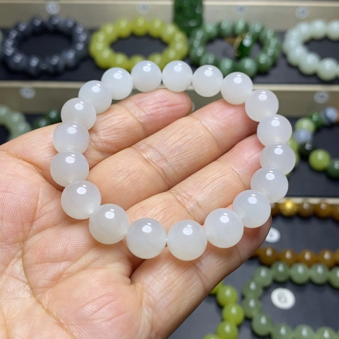 和田玉未镶嵌手串