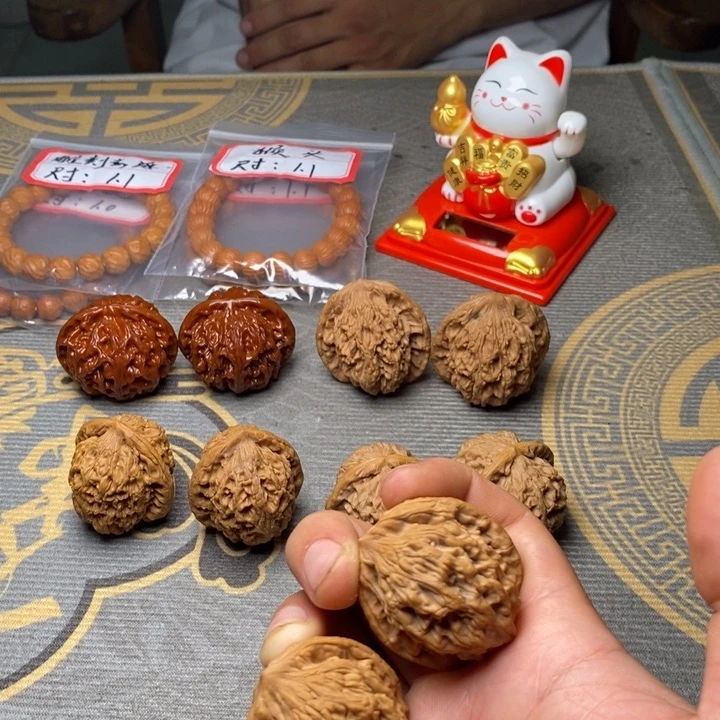 文玩核桃虎头文玩