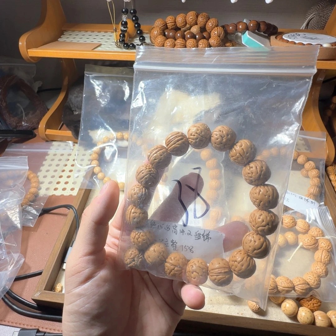 大***北把件桃核盘锦野生字