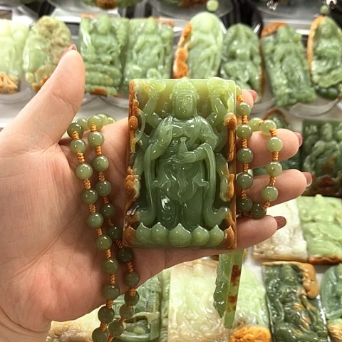 莲***者和田玉未镶嵌挂件