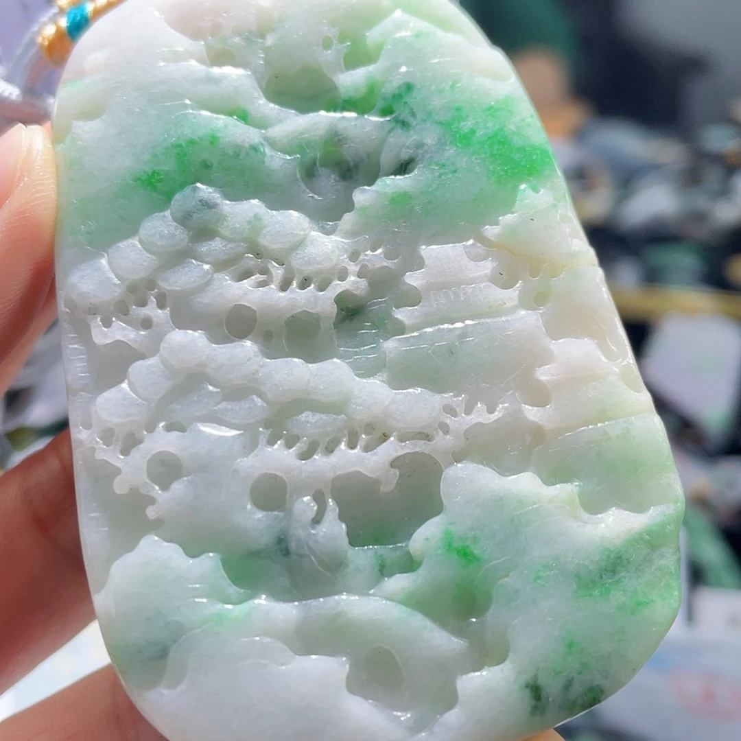 颈饰未镶嵌翡翠一个