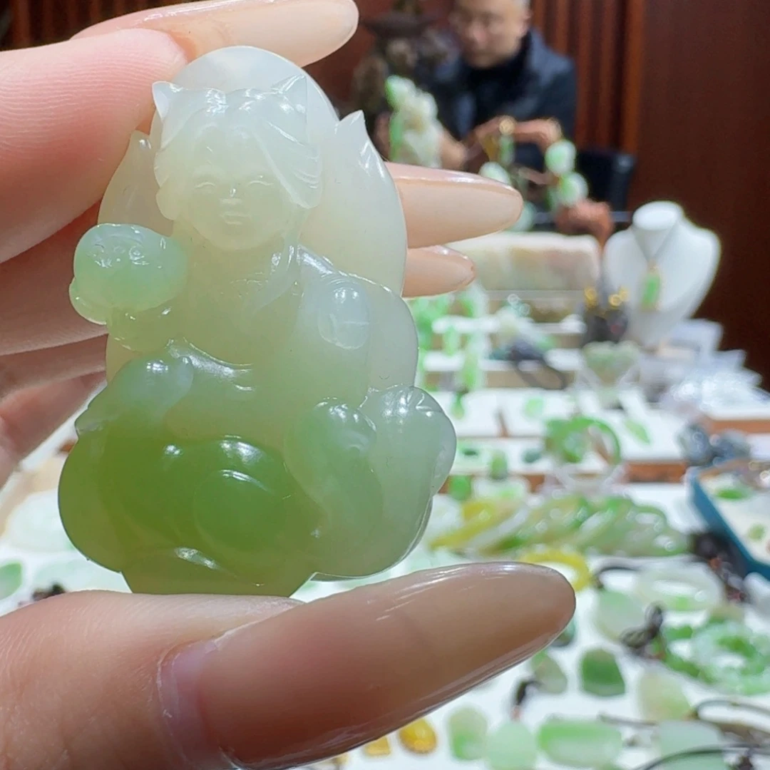 和田玉翠青灵狐未镶嵌