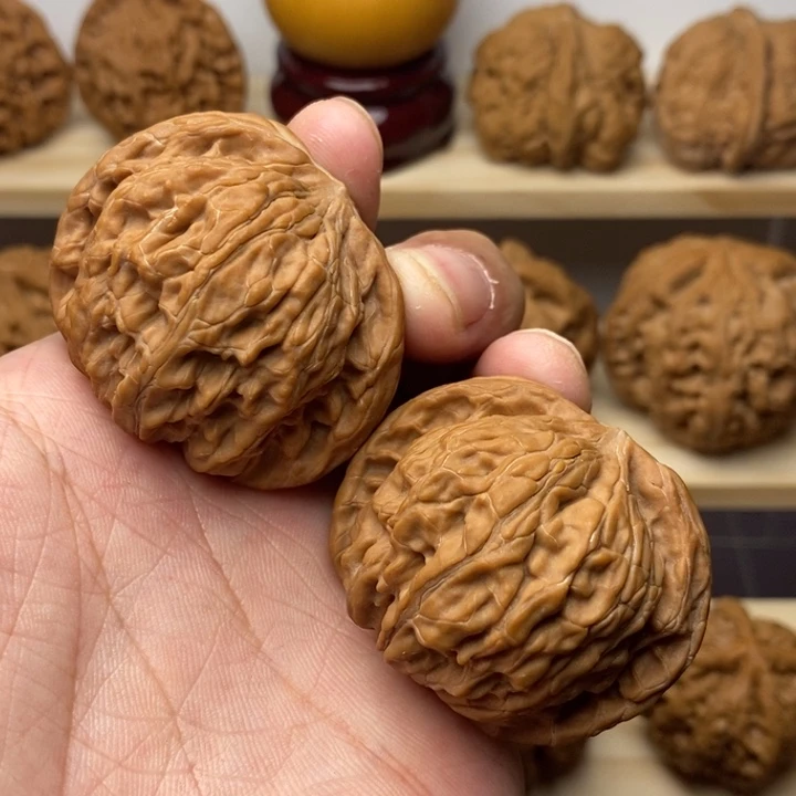 把件核桃44尺全品蝴蝶磨盘