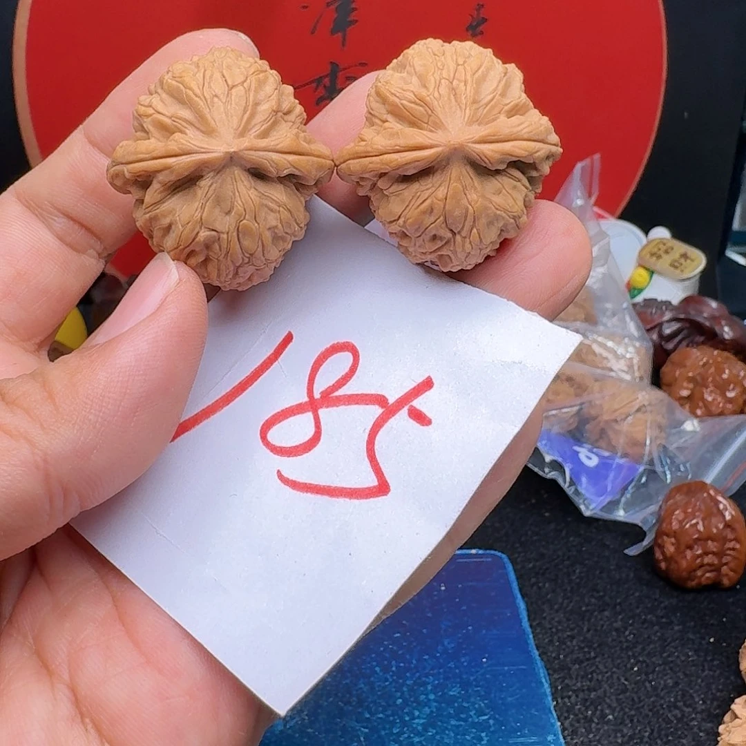 文玩核桃把件39东岳狮子头