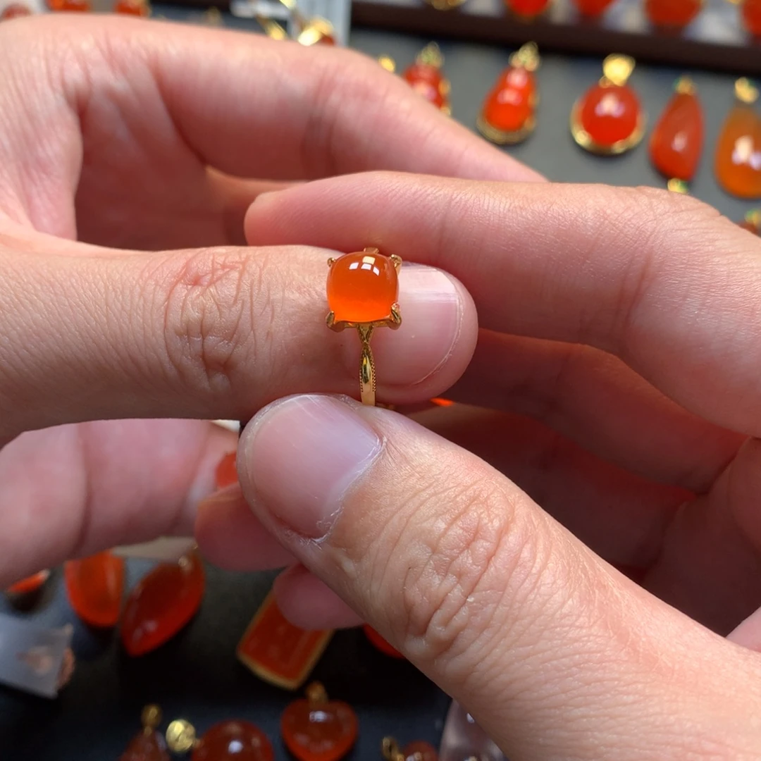 三***天南红玛瑙未镶嵌颈饰