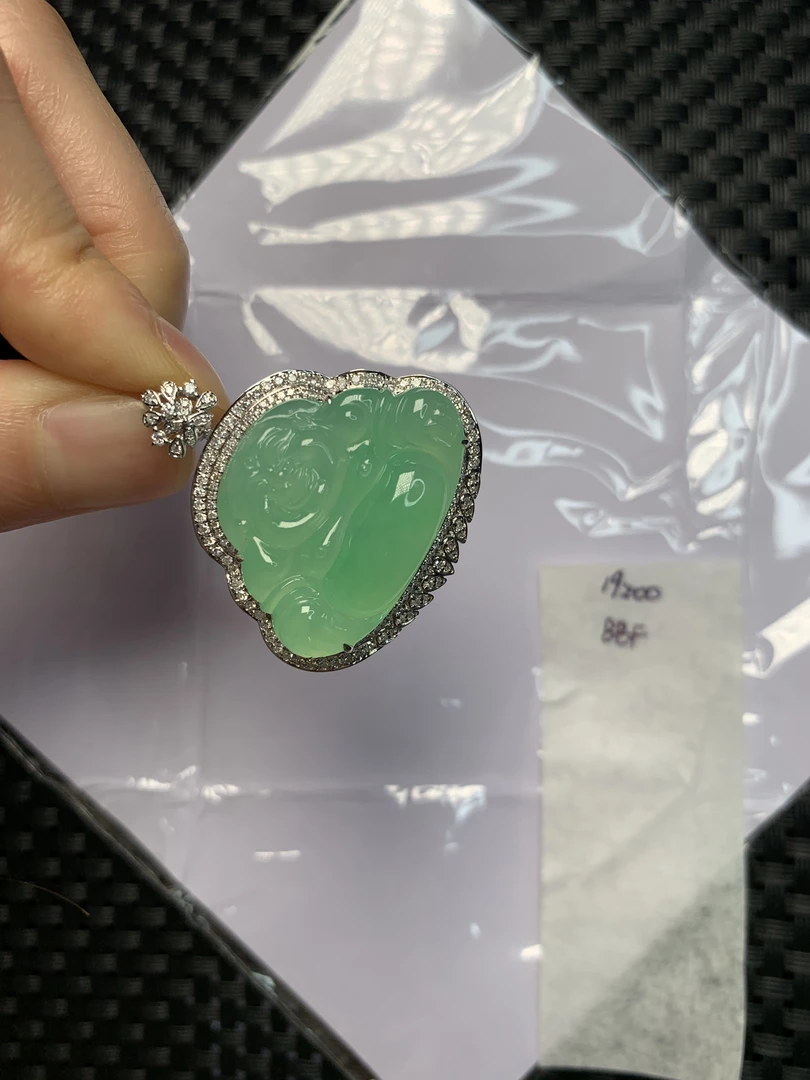 天然缅甸翡翠A货18K金镶嵌 BBF