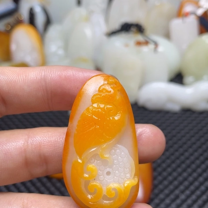 未镶嵌和田玉挂件