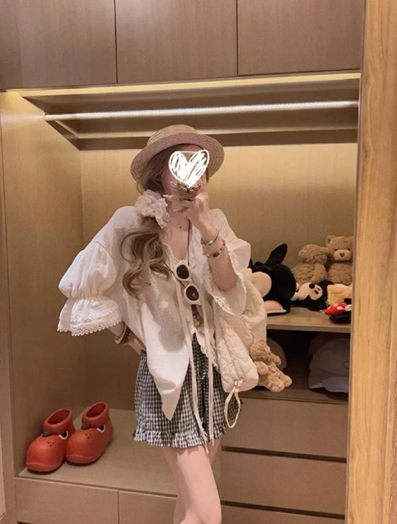 设计感度假风白色蕾丝边衬衫女夏韩系宽松显瘦透气V领上衣