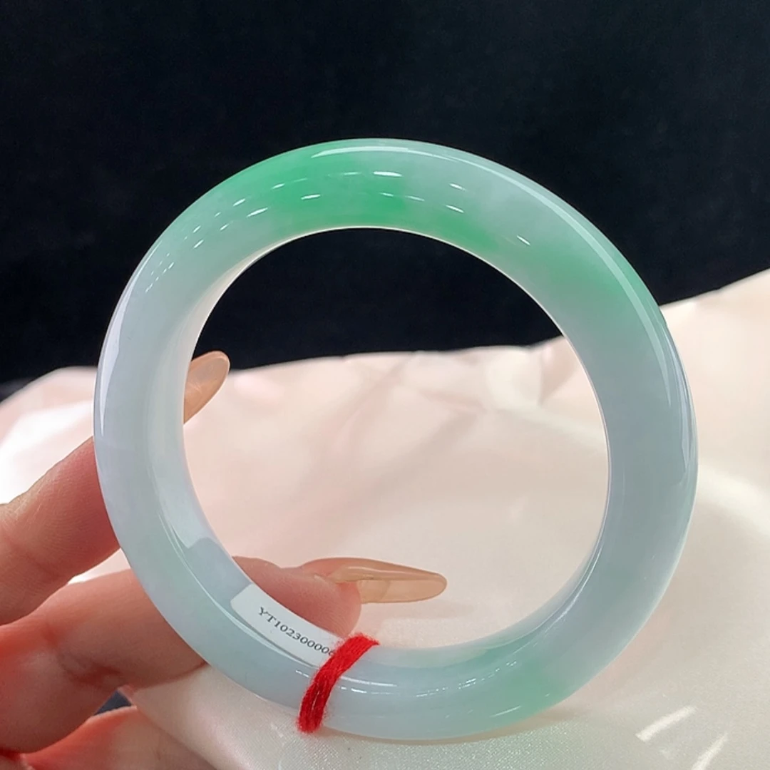 【闪购商品】未镶嵌手镯翡翠57.8，57/58