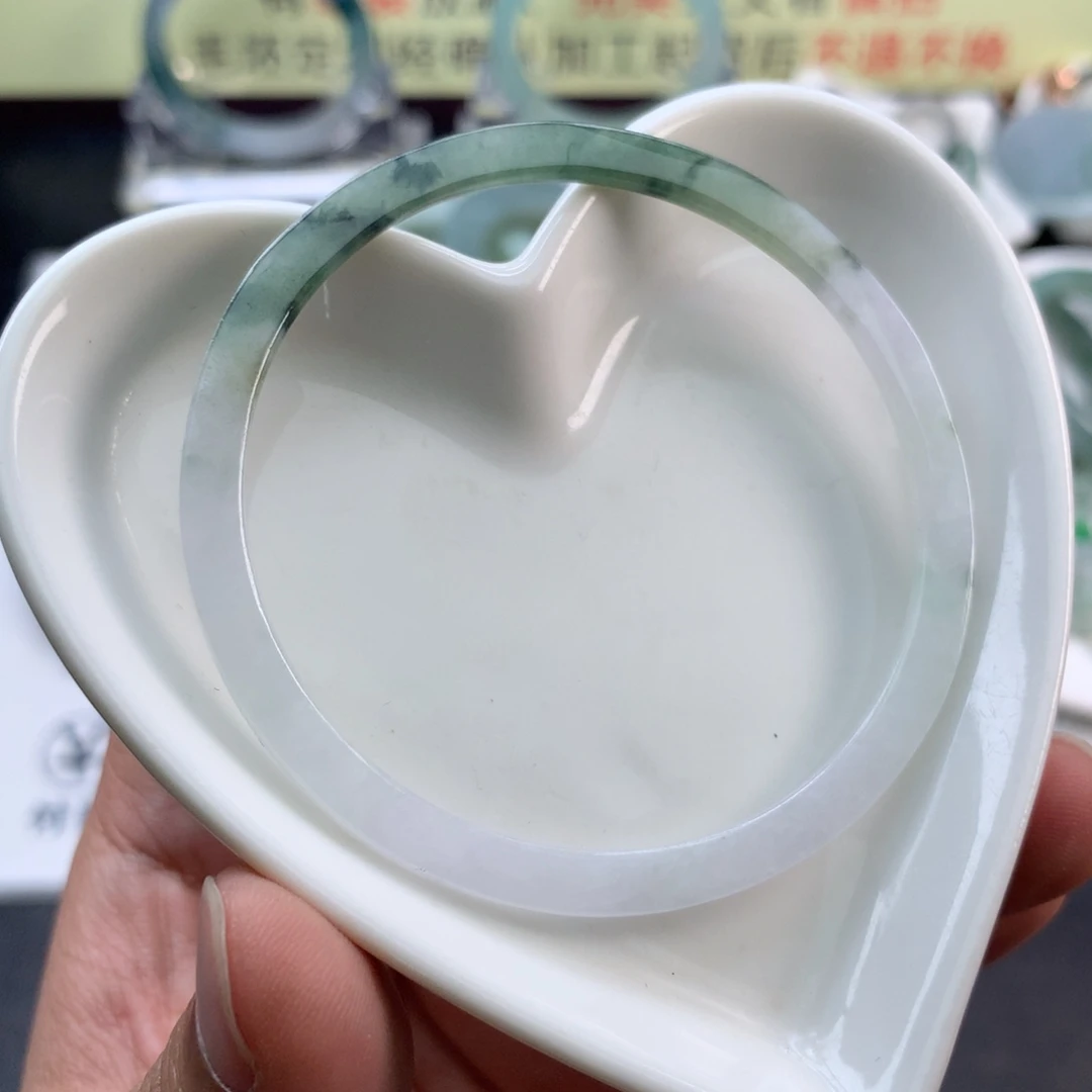 【闪购商品】未镶嵌定制翡翠55、56方镯