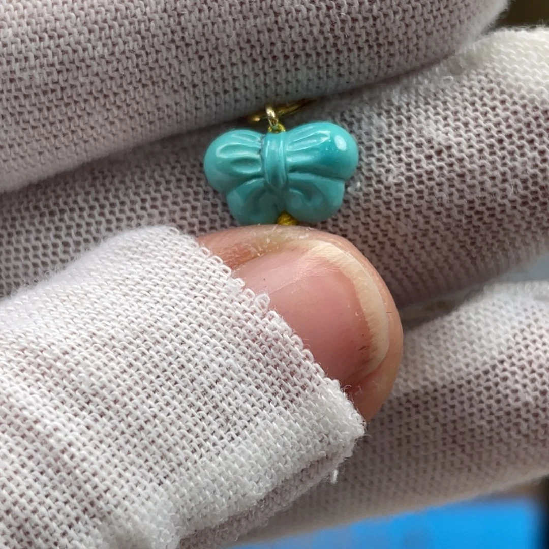 绿松石未镶嵌挂件