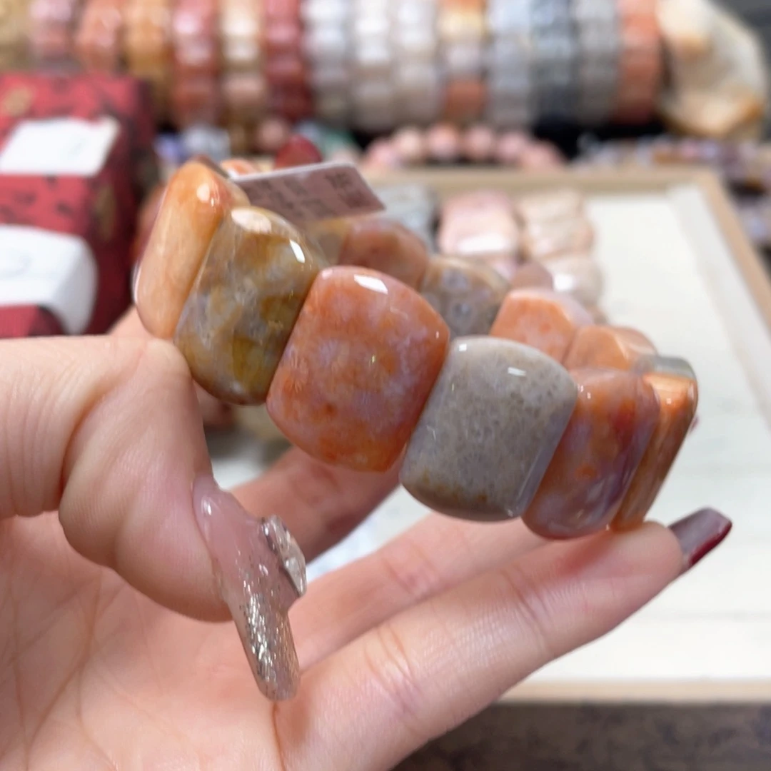 硅化珊瑚（珊瑚玉）手链未镶嵌小**猫414