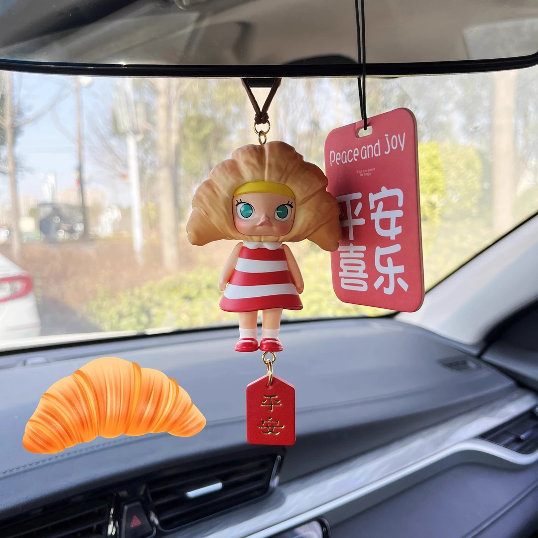 可爱潮玩车挂车载香薰车内饰品摆件汽车后视镜挂件