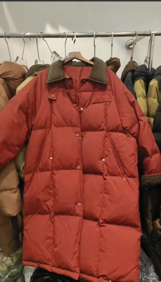 新款安哥拉红大款羽绒服
