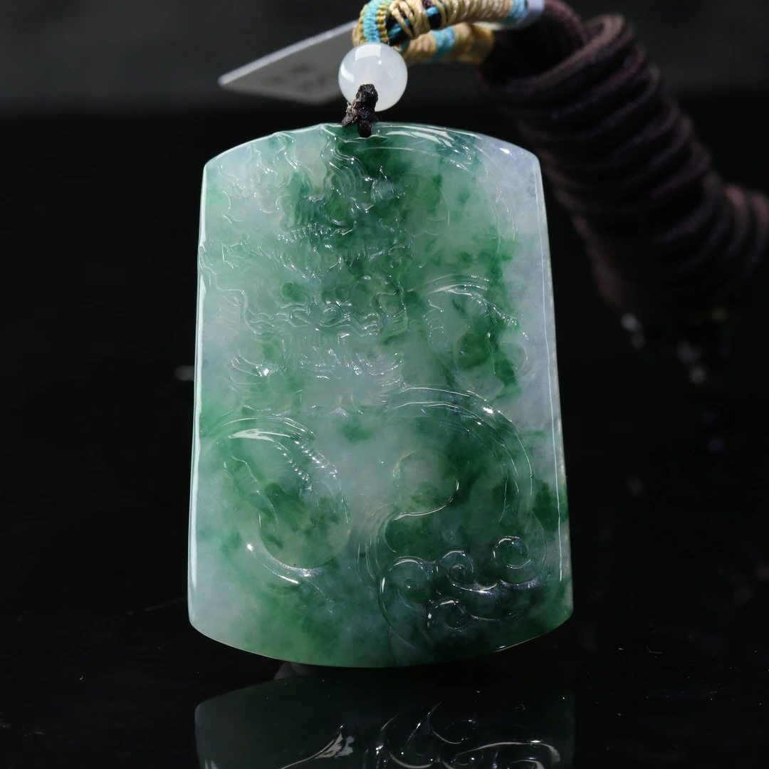 43天然缅甸翡翠A货飘蓝花龙牌/600165/上海嘉禾拍卖